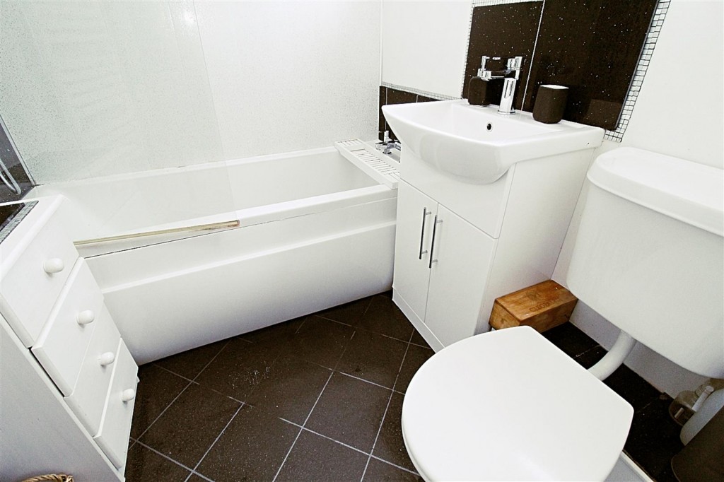 Images for Vesey Close, Water Orton
