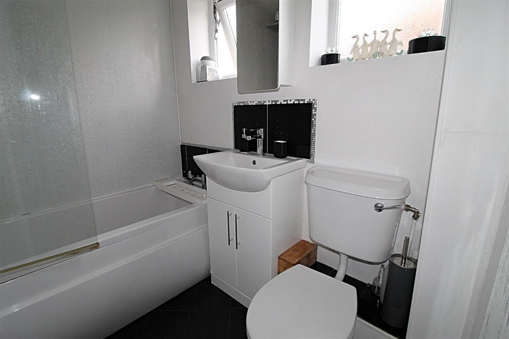 Images for Vesey Close, Water Orton