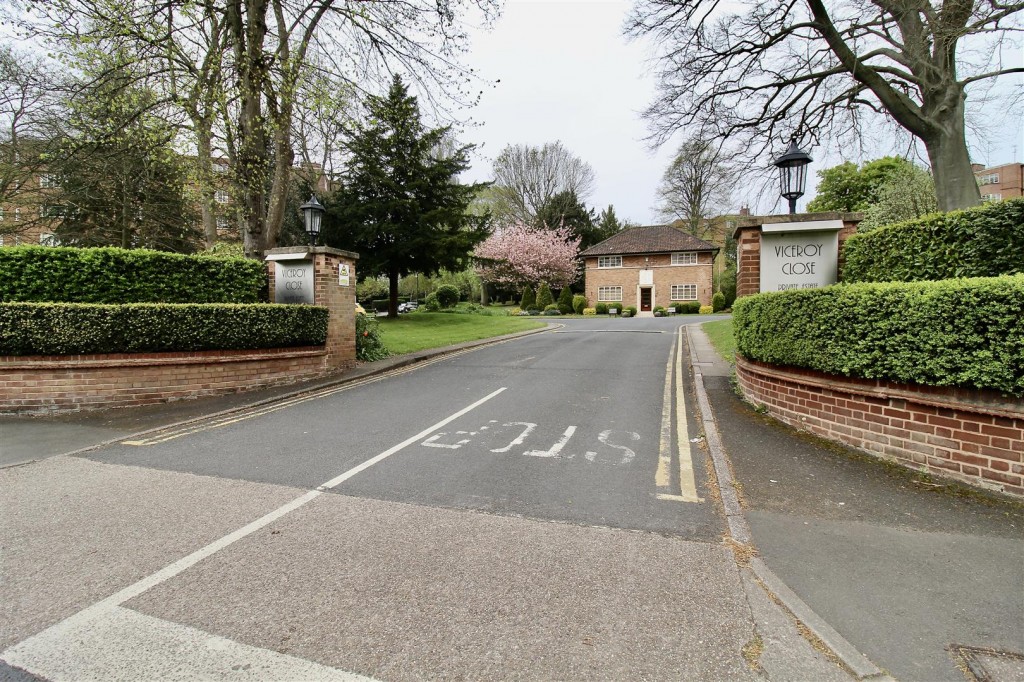 Images for Viceroy Close, Edgbaston, Birmingham