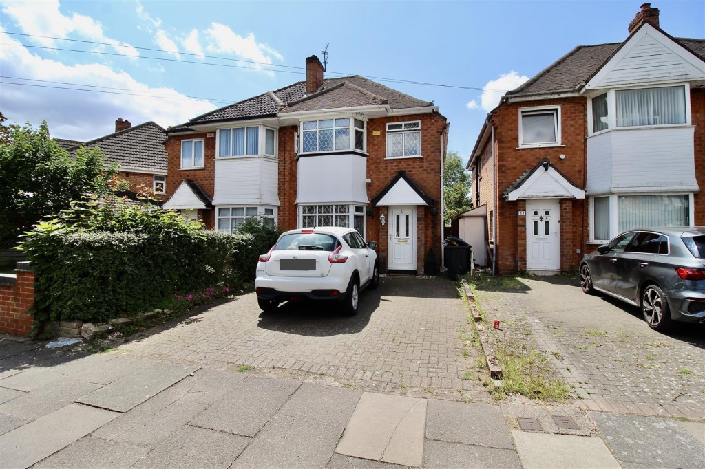 Images for Bucklands End Lane, Birmingham